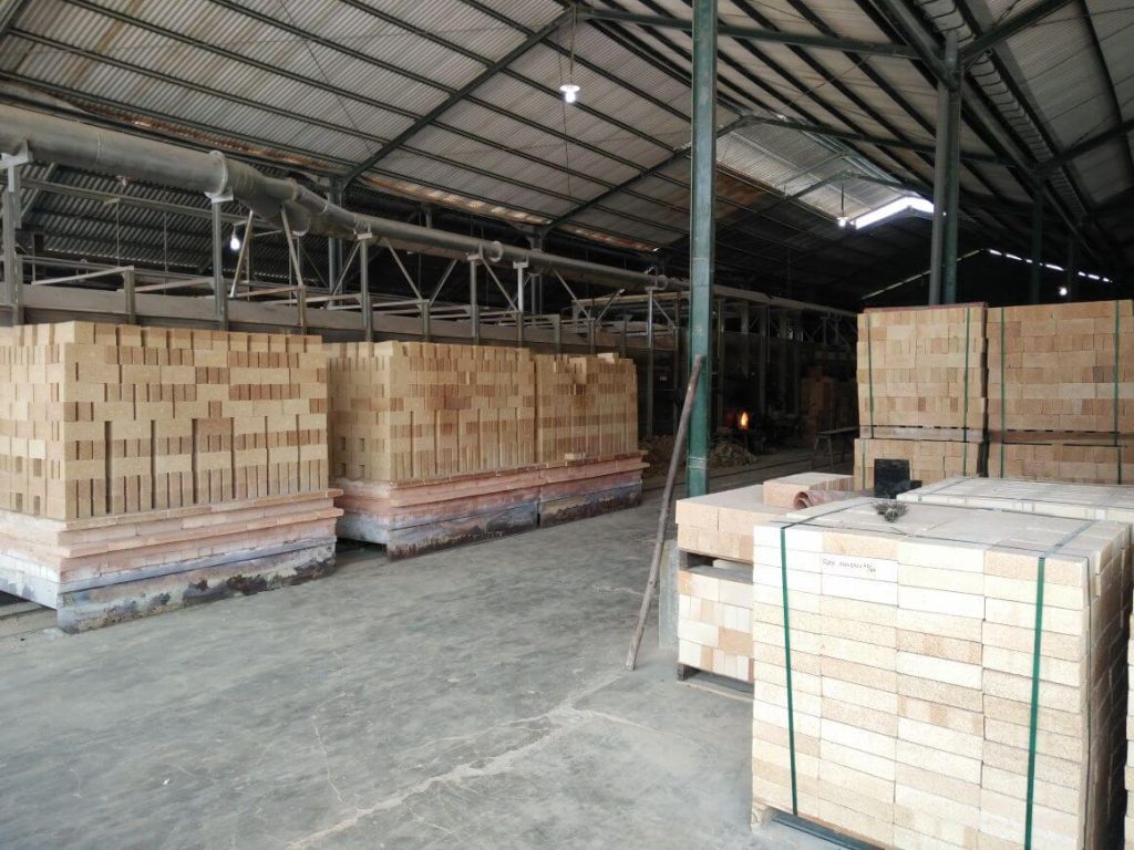 Industri Bata, Mortar, Semen, dan Sejenisnya yang Tahan Api di Indonesia