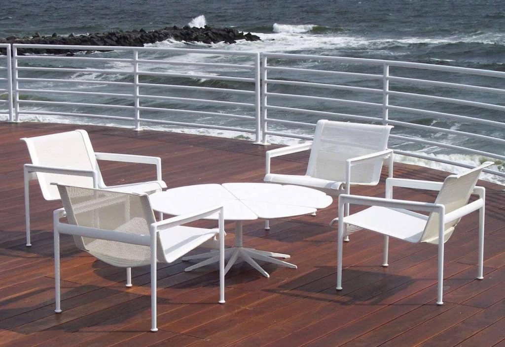 Industri Furnitur dari Logam di Indonesia