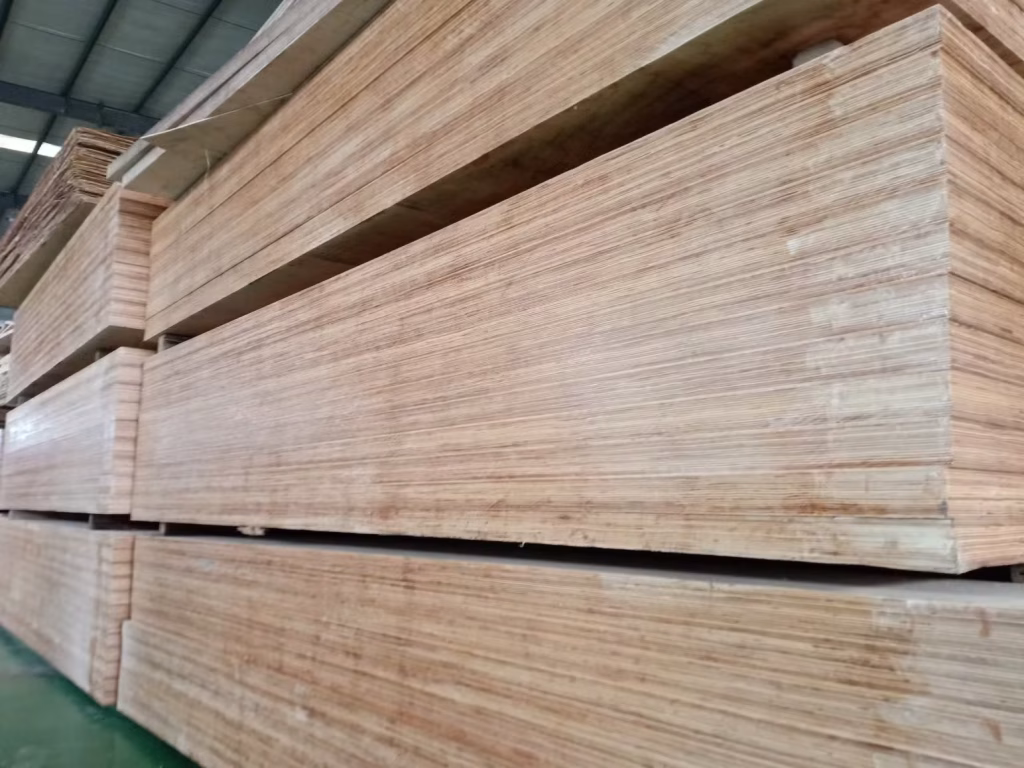Industri Kayu Laminasi di Indonesia